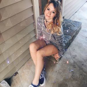 Meet your Posher, Rebecca